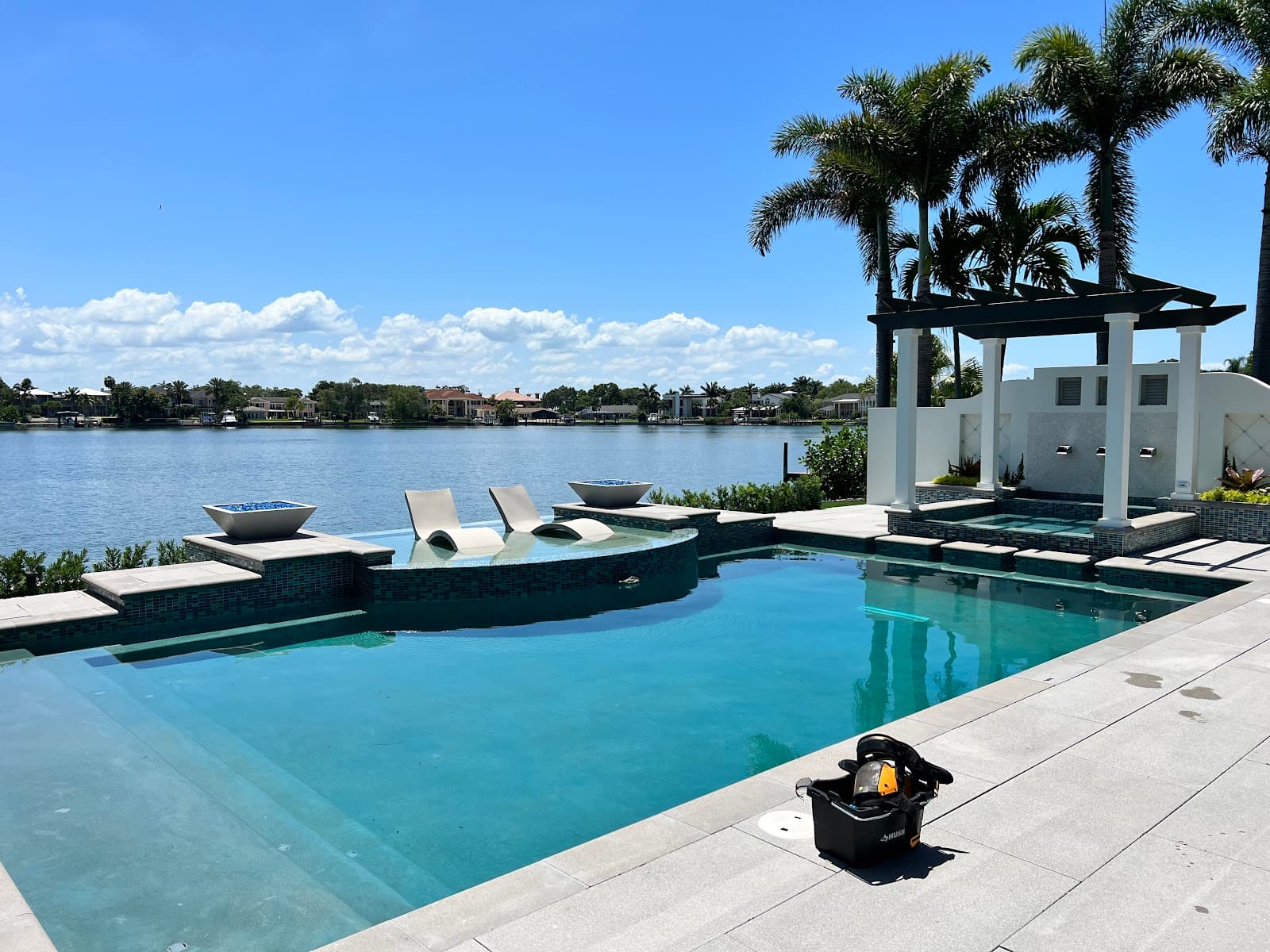Weekly Pool Cleaning photo 1